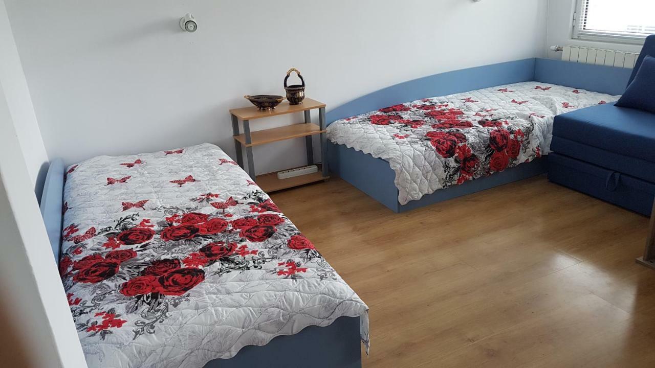 Rosarium Residence Guest House 德里亚诺沃 外观 照片